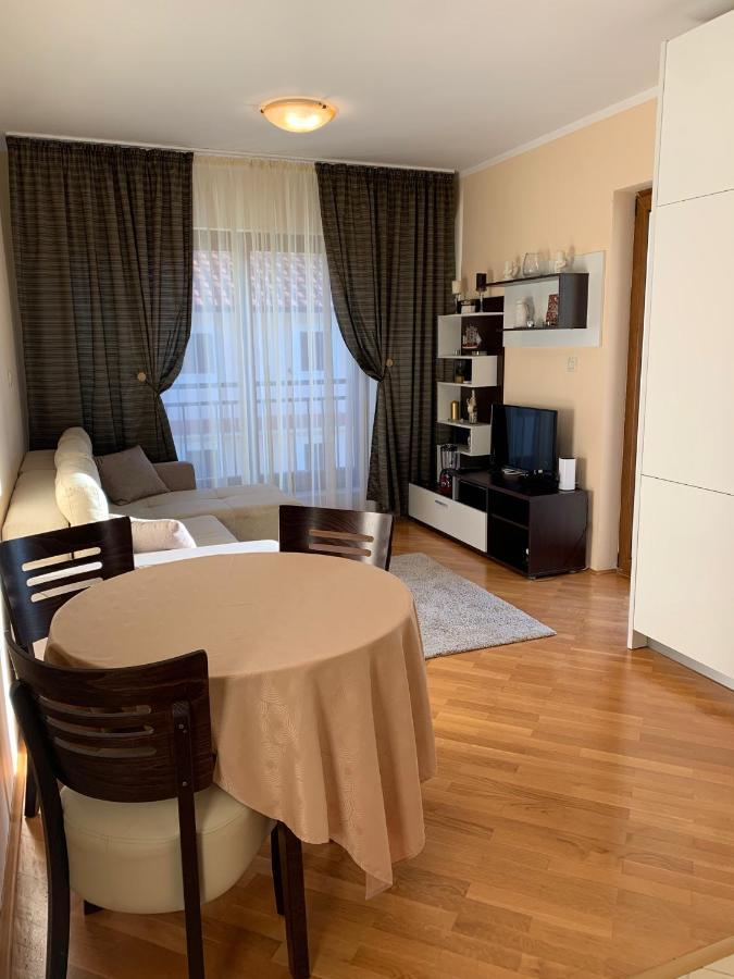 Lastochka.Mne Apartments Baošići Kültér fotó
