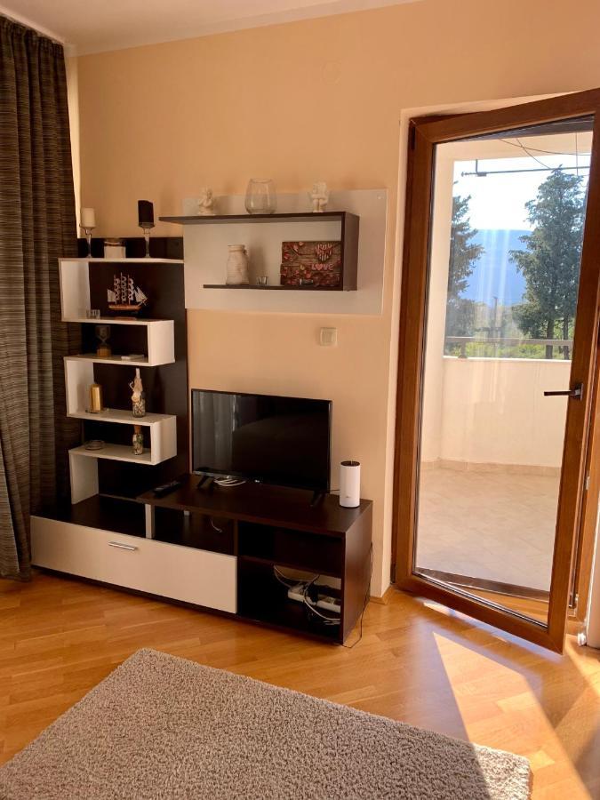 Lastochka.Mne Apartments Baošići Kültér fotó