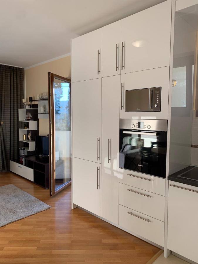 Lastochka.Mne Apartments Baošići Kültér fotó